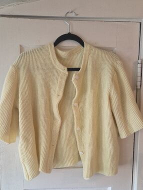 Classic Short-Sleeve Knit Cardigan Yellow Trendy Sweater Top for Spring